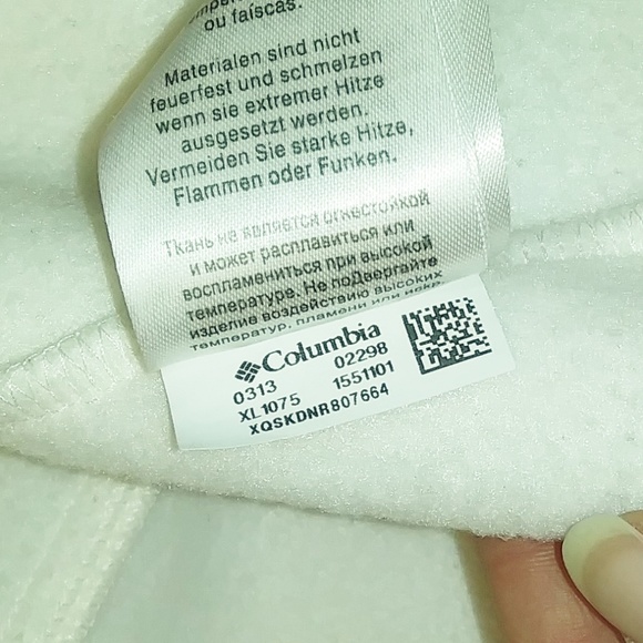 Columbia White Fleece Vest - Picture 10 of 10